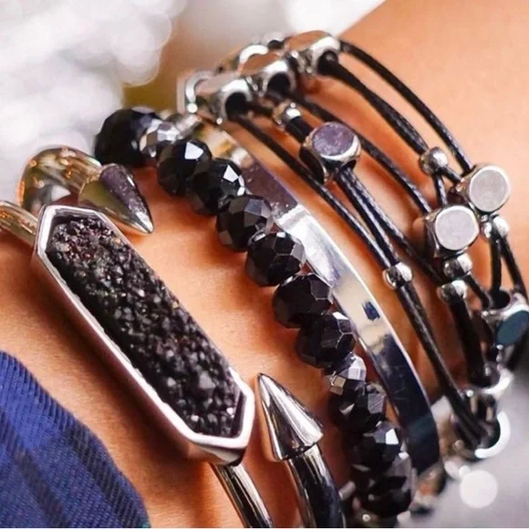 Kinsley Armelle - SPIKE COLLECTION - SILVER BRACELET - Picture 5 of 14